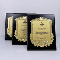 Plaque de certification personnalisée en bois noir avec plaque dorée MH-J0730