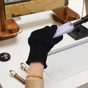 ถุงมือกันความร้อนป้องกันการลวก ทนไฟ สำหรับทำผมดัดลอน - Product Image 1
