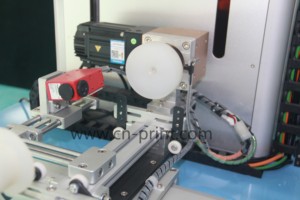 Impresora <span class=keywords><strong>de</strong></span> pantalla <span class=keywords><strong>de</strong></span> botella semiautomática con curado LED UV Impresión multicolor para botellas redondas/tazas Controlado por PLC - Product Image 3