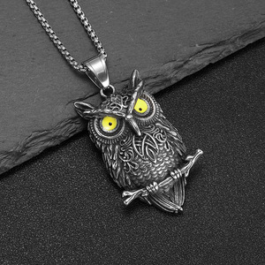 Collier pendentif hibou en acier inoxydable plaqué or pour hommes, bijoux du zodiaque animal, style hip hop - Product Image 3