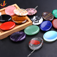 Vente en gros 35x45mm pierre de pouce artisanat naturel poche de paume polie ovale énergie de guérison 7 Chakra cristal naturel artisanat pierre d'inquiétude