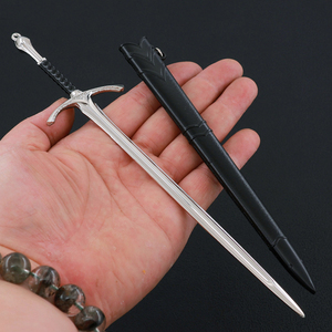 Drames de cinéma et de télévision <span class=keywords><strong>Le</strong></span> <span class=keywords><strong>Seigneur</strong></span> <span class=keywords><strong>des</strong></span> <span class=keywords><strong>Anneaux</strong></span> Assistant Gandalf Glamdring Épée Mini Arme 22cm 76g Porte-clés en métal - Product Image 6
