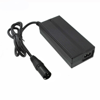 Chargeur de batterie 12,6 V 5 A 6 A 12 volts 6 ampères pour batterie au lithium 12 V 10 Ah 12 Ah 17 Ah 20 Ah