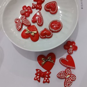 100 pièces couleur rouge mélangée Kawaii papillon coeur arc <span class=keywords><strong>Beart</strong></span> Flatback résine Cabochon téléphone déco pièces bricolage Scrapbooking cheveux arcs Acce - Product Image 6