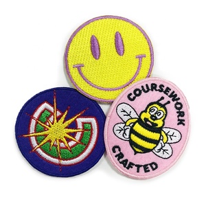 Tùy chỉnh thiết kế thêu vá với thêu hoa hồng đỏ - Product Image 6