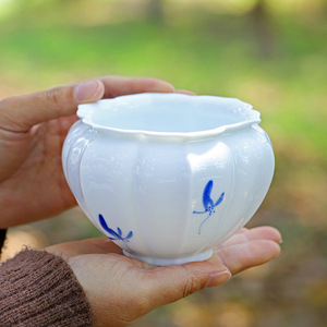 Lave-tasses en céramique à motif tournesol, pot à résidus de thé Jianshui, bol à eau Zen domestique, origine Dehua - Product Image 1