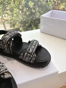 Nouvelles Sandales Femme 2026 de Luxe Haut de Gamme, Chaussures Décontractées à Semelle Épaisse en Cuir Véritable avec Fermeture Magique, Confortables et Tendance - Product Image 4