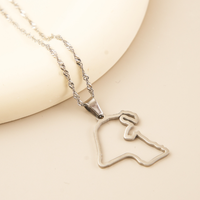 Collier Pendentif Carte du Koweït en Forme de Cœur en Acier Inoxydable Doré, Drapeau National, Contour de la Carte du Pays, Collier Tendance, Cadeau Souvenir Décoratif