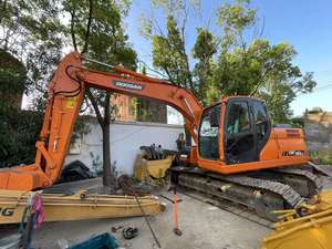 Excavadoras sobre orugas usadas Doosan DX140 140LC-9C Horas de funcionamiento bajas Estado superior Doosan Dx225 Dx300 Certificación EPA y CE - Product Image 4