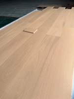 Plancher en bois massif d'ingénierie en chêne européen de qualité supérieure AB multicouche pour chauffage par le sol