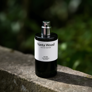 Vanta Wood Eau De Parfum 30ml Fragancia Unisex en Spray con Aroma Amaderado de Larga Duración - Product Image 3