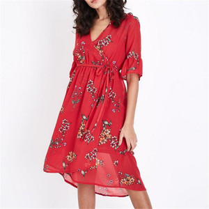 2019 nueva <span class=keywords><strong>moda</strong></span> Plus tamaño vestido rojo Floral Chiffon vestido Midi con parte delantera cruzada - Product Image 1