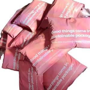 Sacs d'expédition en polyéthylène personnalisés avec logo pour vêtements et chaussettes - Grandes enveloppes auto-adhésives recyclables, plusieurs tailles disponibles - Product Image 3