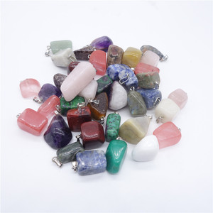 Colgantes de Piedras Preciosas Naturales de Forma Irregular, Colgante de Collar con Forma Anómala - Product Image 3