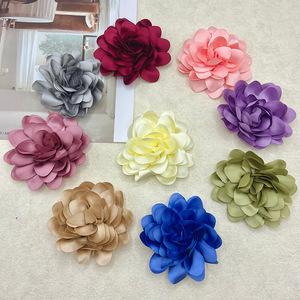 อุปกรณ์ตกแต่งผ้ารูปดอกคามิลเลีย 3 มิติ ยี่ห้อ Yupu สำหรับตกแต่งเสื้อผ้า กระเป๋า รองเท้า - Product Image 2