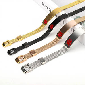 Pulsera de Advertencia Médica Personalizable con Símbolos Médicos Rojos, Chapada en Oro de 18K, de Acero Inoxidable Ajustable - Product Image 3