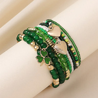 Ensemble de bracelets fantaisie en verre soufflé multicouche vert pour la Saint-Patrick, avec perles et trèfles