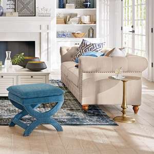 أريكة تشيسترفيلد بيج مبطنة بذراعين ملفوفين وتنجيد كتان عميق الأزرار وأرجل خشبية صلبة لأثاث الفنادق والمطاعم والصالات - Product Image 5