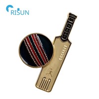 Épingles, badges et broches promotionnels personnalisés en émail 3D sur le thème du cricket (batteur, joueur de cricket, casquette, chapeau, revers)