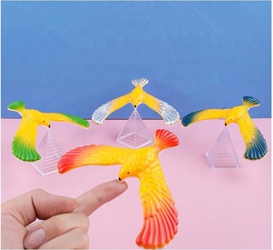 Casse-tête classique d'oiseau d'équilibre créatif, <span class=keywords><strong>aigle</strong></span> de gravité, jouets pour enfants nostalgiques, oiseau d'équilibre en plastique coloré, vente en gros - Product Image 2