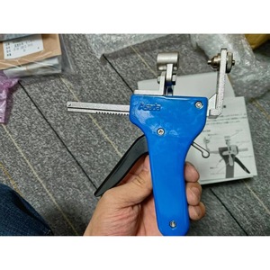 Coupe-tuyau Asada ZA110, outil de maintenance industriel manuel rotatif à lame en acier inoxydable - Product Image 4