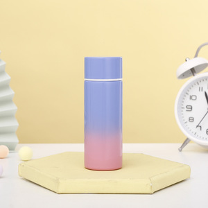 Vente en gros de mini gobelets de poche 150 <span class=keywords><strong>ml</strong></span>/<span class=keywords><strong>120</strong></span> <span class=keywords><strong>ml</strong></span> en acier inoxydable 304, <span class=keywords><strong>tasse</strong></span> à café sous vide à <span class=keywords><strong>double</strong></span> <span class=keywords><strong>paroi</strong></span>, bouteille d'eau isolée mince - Product Image 6