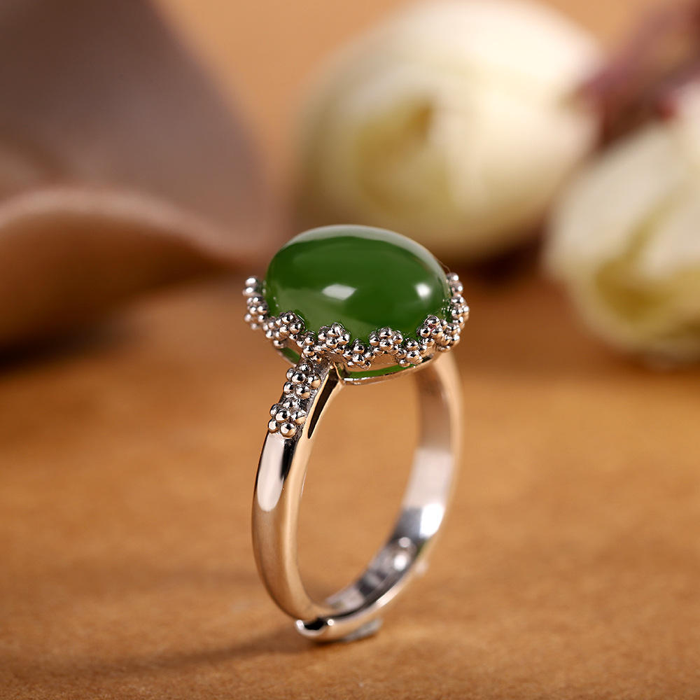 Sterling Silver 925 Ring with Inlaid Oval Jade Retro Fashion