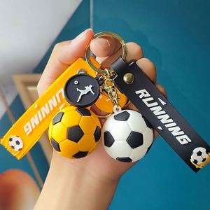 พวงกุญแจซิลิโคนรูปฟุตบอลขนาดใหญ่ ดีไซน์สร้างสรรค์ น่ารัก ทันสมัย เหมาะสำหรับคู่รัก ใช้กับกุญแจรถหรือกระเป๋า - Product Image 3