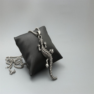 Collar con colgante de lagarto de acero inoxidable, unisex, con forma de animal, joyería de regalo - Product Image 2
