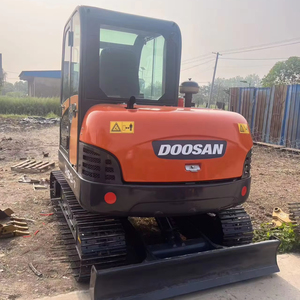 Mini excavadora Doosan 60 usada, excavadora de 6 toneladas con componentes centrales, motor PLC DX60, bomba de caja de cambios, Motor de engranaje de rodamiento, precio barato - Product Image 1
