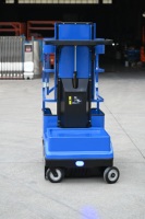 Chariot élévateur électrique autopropulsé à batterie lithium avec BMS intelligent pour entrepôt à allées étroites