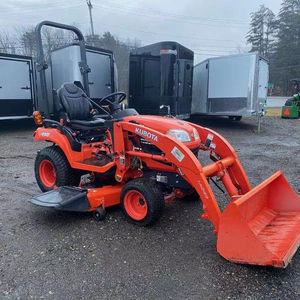 รถแทรกเตอร์คูโบต้า L3302 HST ขับเคลื่อน 4 ล้อ เครื่องยนต์ดีเซล เกียร์อัตโนมัติ พร้อมปั๊มและชุดเกียร์ สำหรับใช้งานในฟาร์ม รถแทรกเตอร์ตักดินใหม่ - Product Image 1