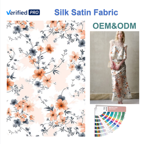 ผ้าซาตินพิมพ์ลายดิจิทัลแบบกำหนดเอง น้ำหนักเบา ผลิตจากโ<span class=keywords><strong>พล</strong></span>ีเอสเตอร์ 100% ไม่ยับง่าย เป็นมิตรกับสิ่งแวดล้อม เหมาะสำหรับชุดนอน เสื้อคลุม ซับใน และชุดเดรส - Product Image 1