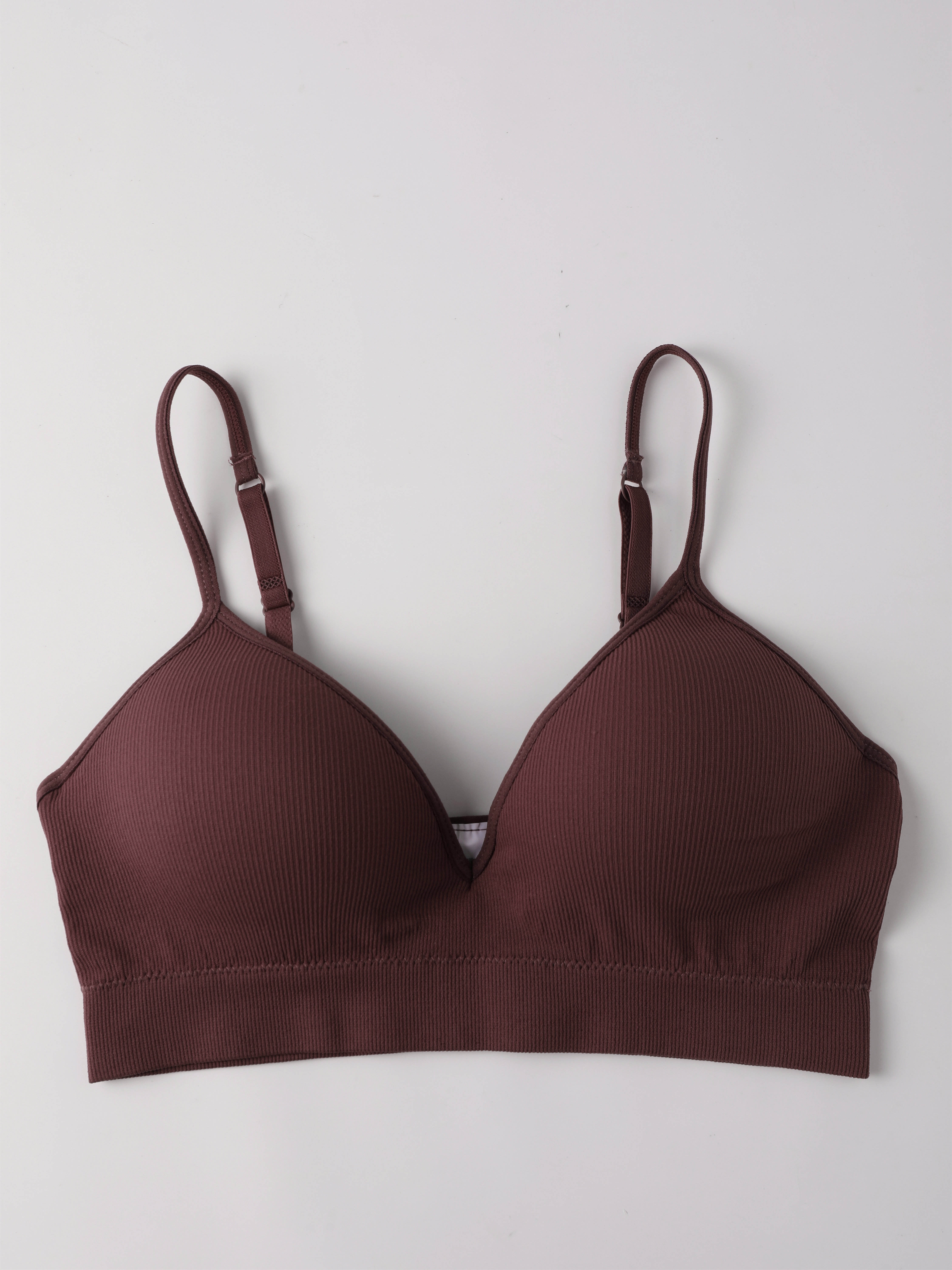 สีน้ำตาลแดง