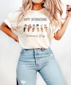 T-shirt per la festa internazionale della donna, maglietta da donna a maniche corte in cotone con stampa floreale, top casual primaverile ed estivo, maglietta per il potenziamento femminile - Product Image 1