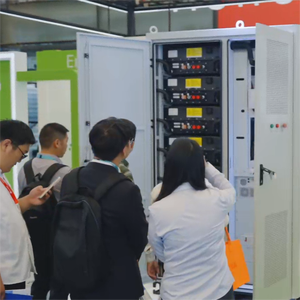 Gabinete Todo en Uno con Refrigeración Líquida, Batería de Iones de Litio de 230 kWh y PCS de 100 kW con 100 MPPT para Shaving y Valley Filling - Product Image 4