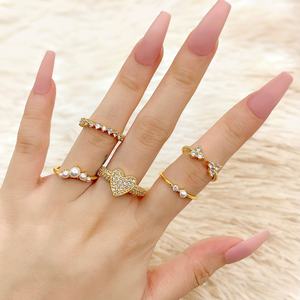 Anillo de Moda Minimalista al por Mayor, Joyería de Latón, Anillo Delicado con Perla Chapado en Oro de 18K para Chica - Product Image 3