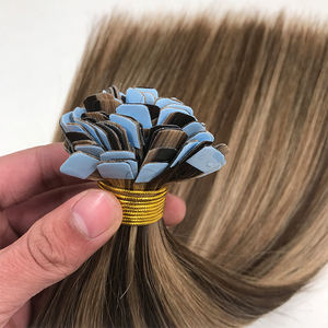 1x1cm Mini nastro russo in <span class=keywords><strong>capelli</strong></span> umani Remy adesivo evidenziatore <span class=keywords><strong>capelli</strong></span> umani extension doppio disegnato 11A grado nastro lungo nella trama dei <span class=keywords><strong>capelli</strong></span> - Product Image 2