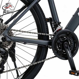 Bicicleta de Carretera 700C de Alta Calidad en Oferta, Personalizable para Hombre y Mujer, para Aventuras al Aire Libre a Bajo Precio - Product Image 3
