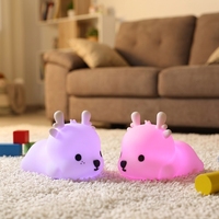 Lampe de nuit multicolore à changement de couleur pour enfants Cerf Toddler Baby Christmas Gifts Touch Portable LED Silicone Lamp for Nursery