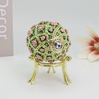 SHINNYGIFTS Faveurs de mariage de luxe: boîte décorative d'oeufs à motifs roses boîte de rangement d'ornement d'oeufs de style matriochka russe