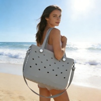 Sac fourre-tout en EVA tendance, motif classique, design intemporel, design innovant de drainage par trous, anti-décoloration, durable