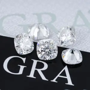 Meilleure vente pur incolore blanc DEF couleur coussin coupe Moissanite diamant prix usine VVS Moissanite pierres en vrac