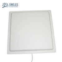 Antena de lector de tarjetas UHF RFID de largo alcance impermeable de 0-15 metros 860-960MHz para barrera de estacionamiento 902-928MHz/865-868MHz frecuencias