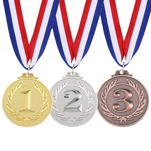 Vente en gros d'usine de médailles sportives modernes Médaille d'honneur en aluminium personnalisée Or Argent Bronze <span class=keywords><strong>Jeux</strong></span> de gymnastique Médailles d'affichage gravées - Product Image 1
