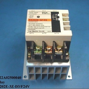 Relé de Estado Sólido SS202E-3Z-D3 AC240V 50/60Hz 3P 20A Interruptor de Control Industrial - Product Image 1