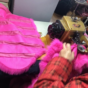 Chaleco personalizado de piel de zorro sintética para mujer de primavera, chaleco de piel de zorro falso de cuero para mujer de lujo barato rosa para mujer - Product Image 5