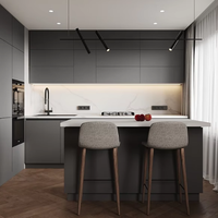 Armoires de cuisine modernes de luxe sur mesure avec bois massif et îlot en marbre imperméable pour résidences de luxe modernes