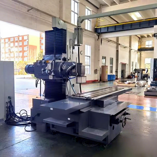 Supertech X715 Heavy Duty Bed Type Milling Machine High Precision, Robust Construction, Large Worktable