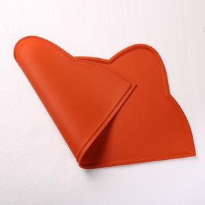 Practical non-slip <b>dog</b> water <b>bowl</b> tray waterproof silicone cat food pad no bisphenol a dirty water washable easy to clean - Product Image 3